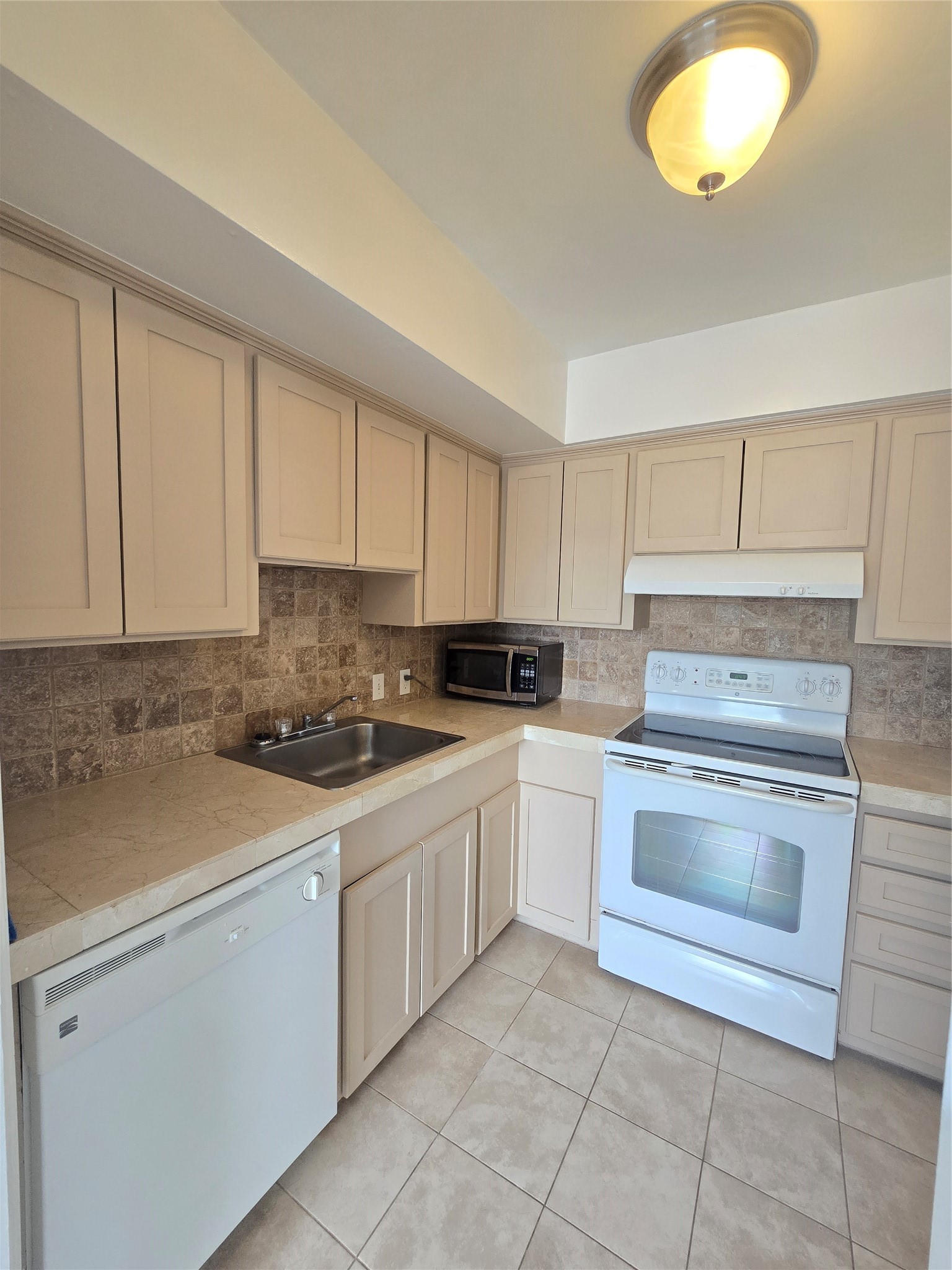 5353 Dora Street 14 Property Photo 4