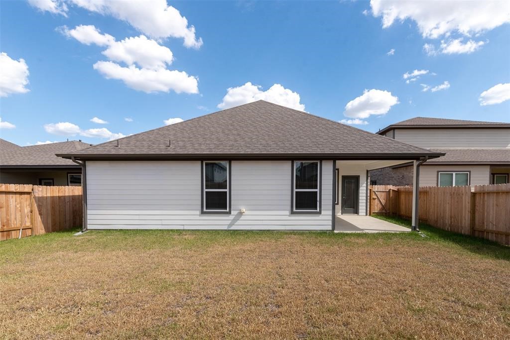 22606 Ginosa Trail Property Photo 32