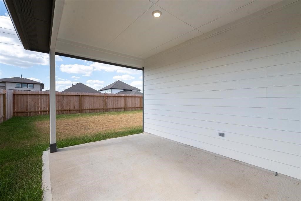 22606 Ginosa Trail Property Photo 33