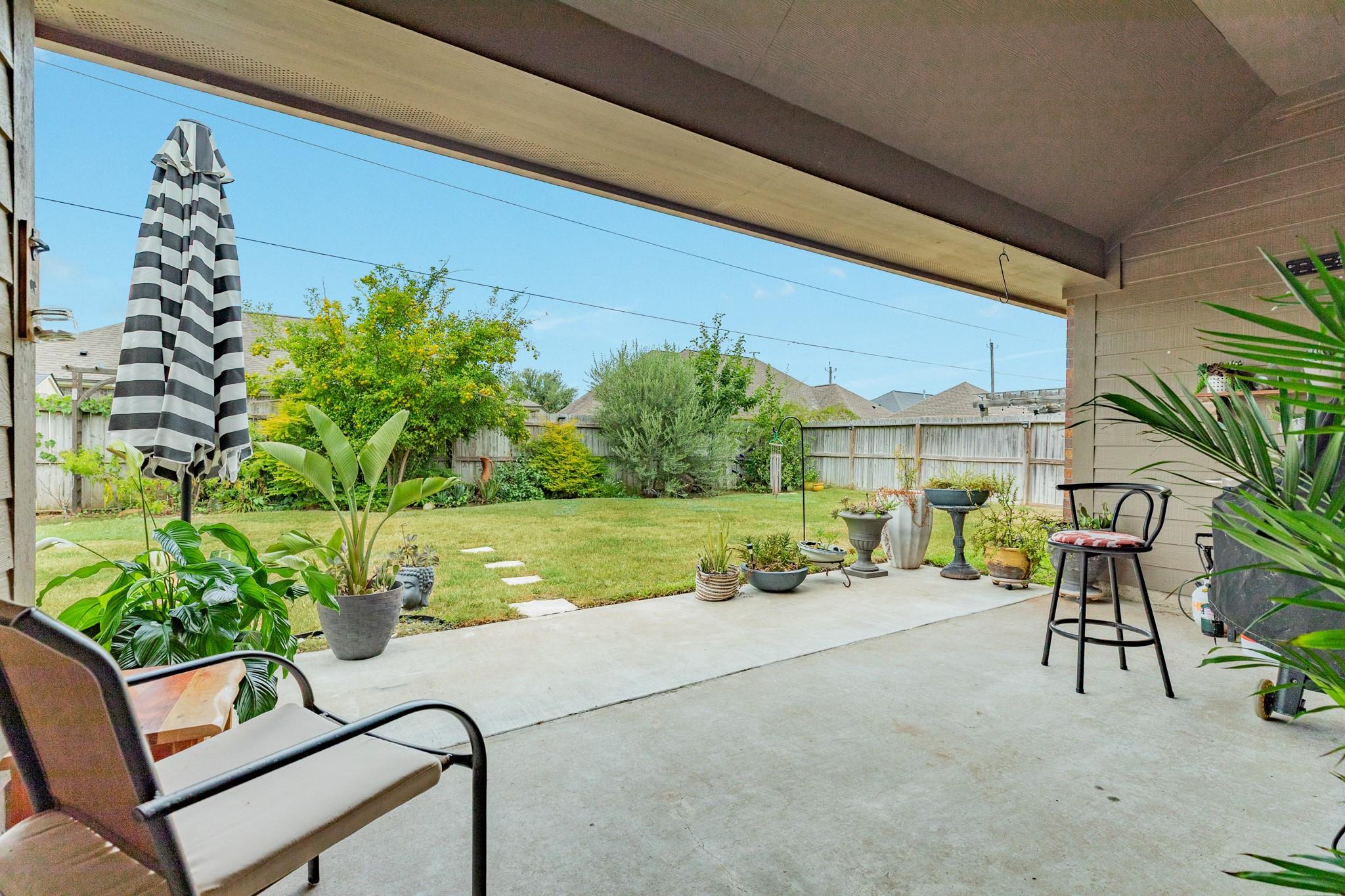 60 Dove Tree Court, Lake Jackson Tx 77566 Property Photo 26