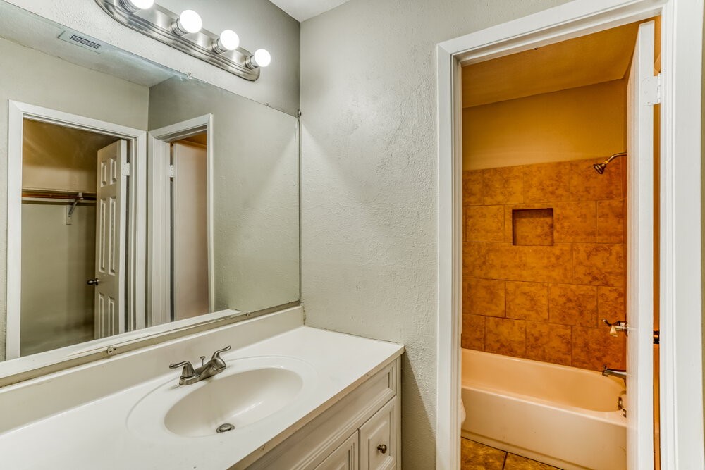 22630 Leedstown Lane Property Photo 11