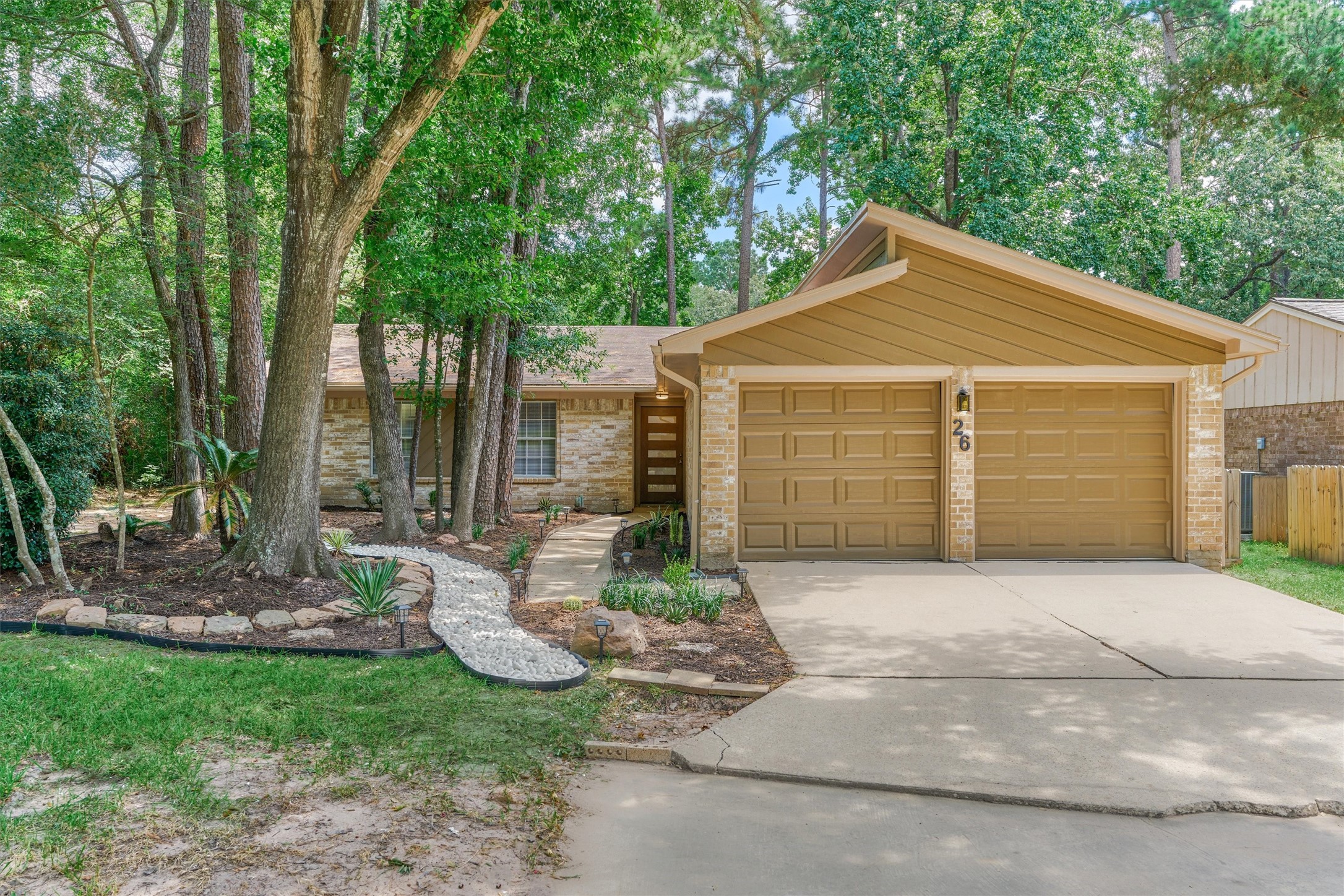 26 W Broken Oak Court Property Photo 1
