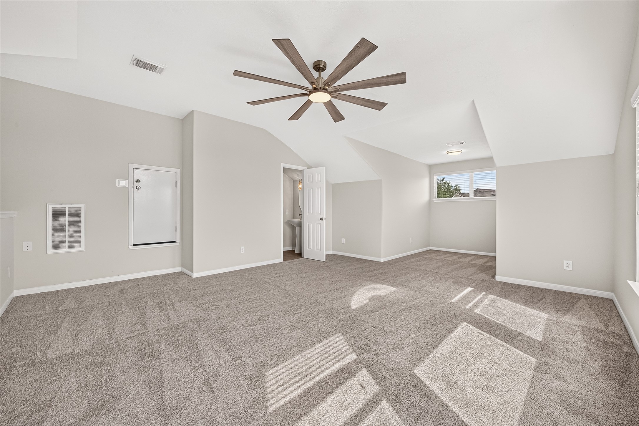 506 Pearlstone Court Property Photo 16