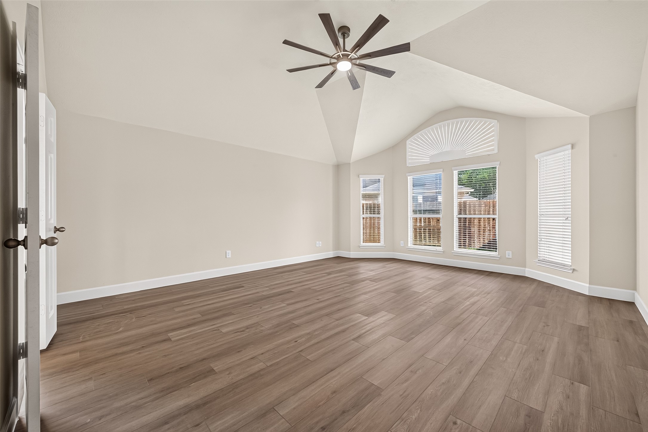 506 Pearlstone Court Property Photo 31