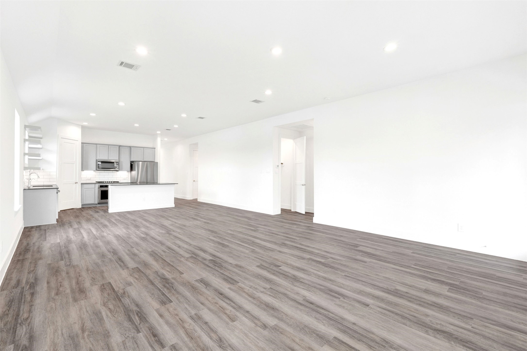 153 Aurora Springs Drive Property Photo 15