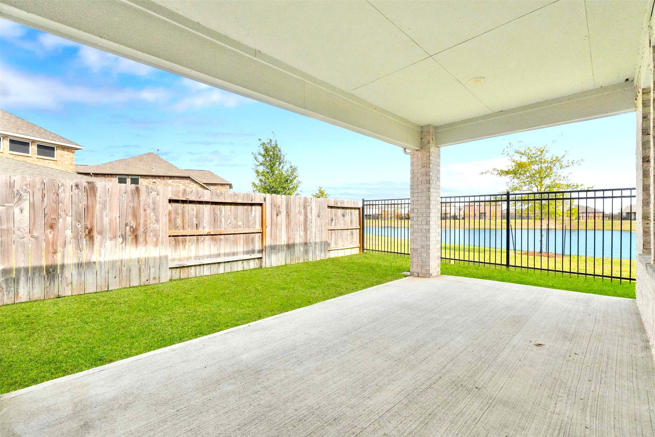 153 Aurora Springs Drive Property Photo 32