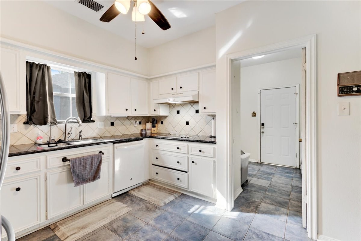 5431 Crown Colony Property Photo 17