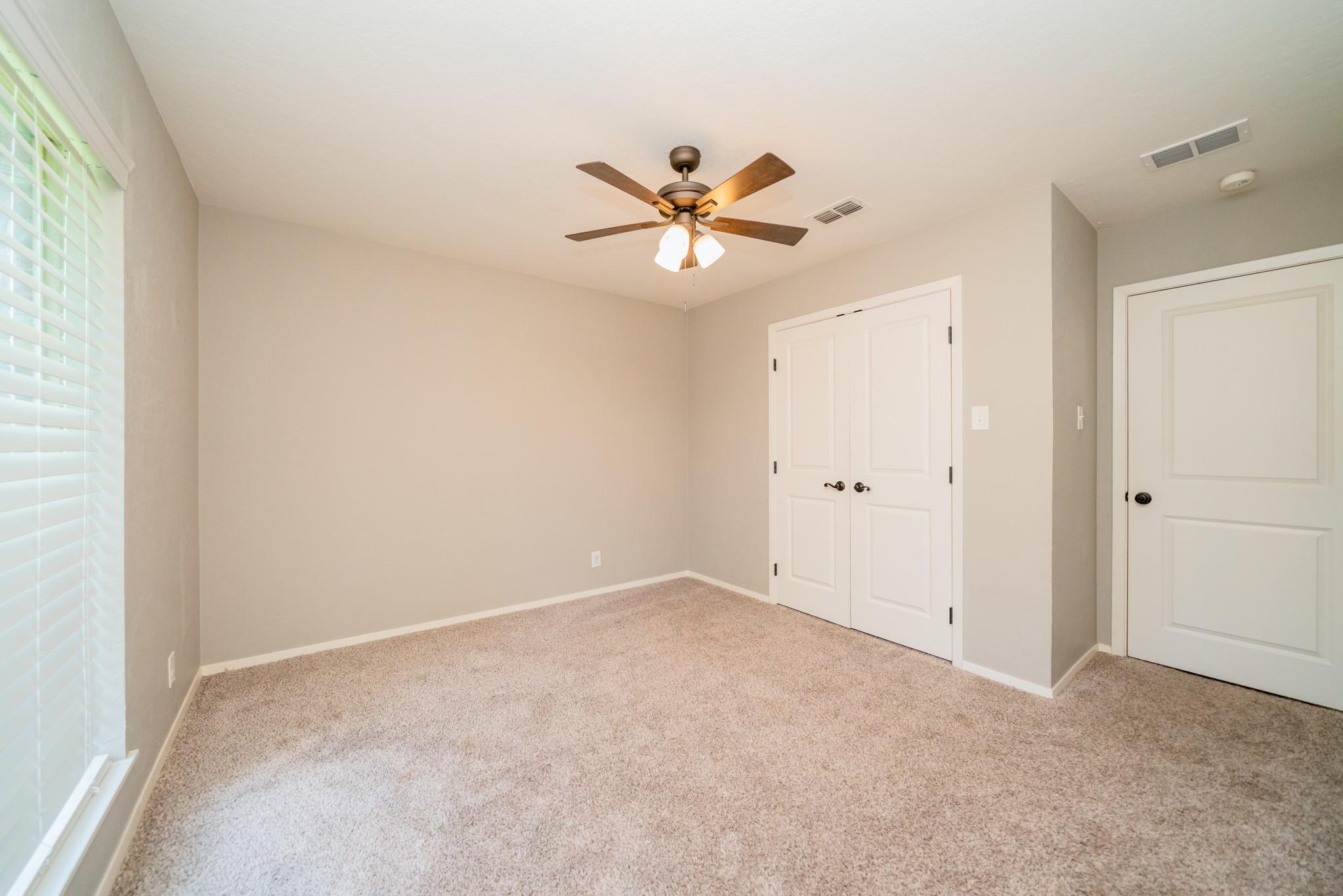 317 E Robinwood Property Photo 29