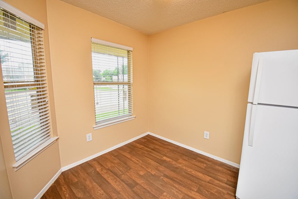 1308 Jacksonville Dr Property Photo 7
