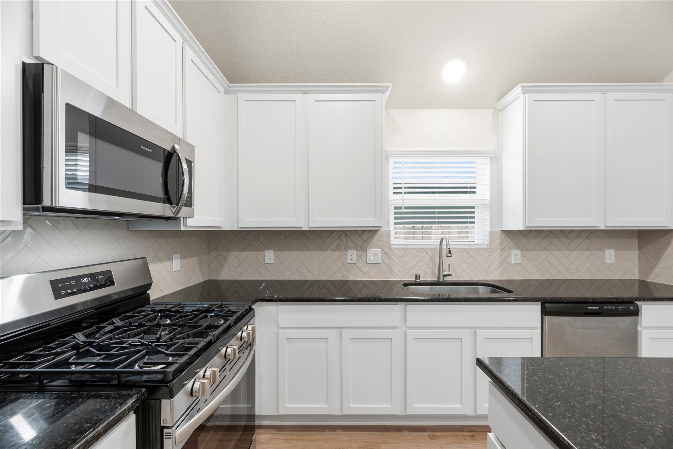 8415 Red Shiner Way Property Photo 8