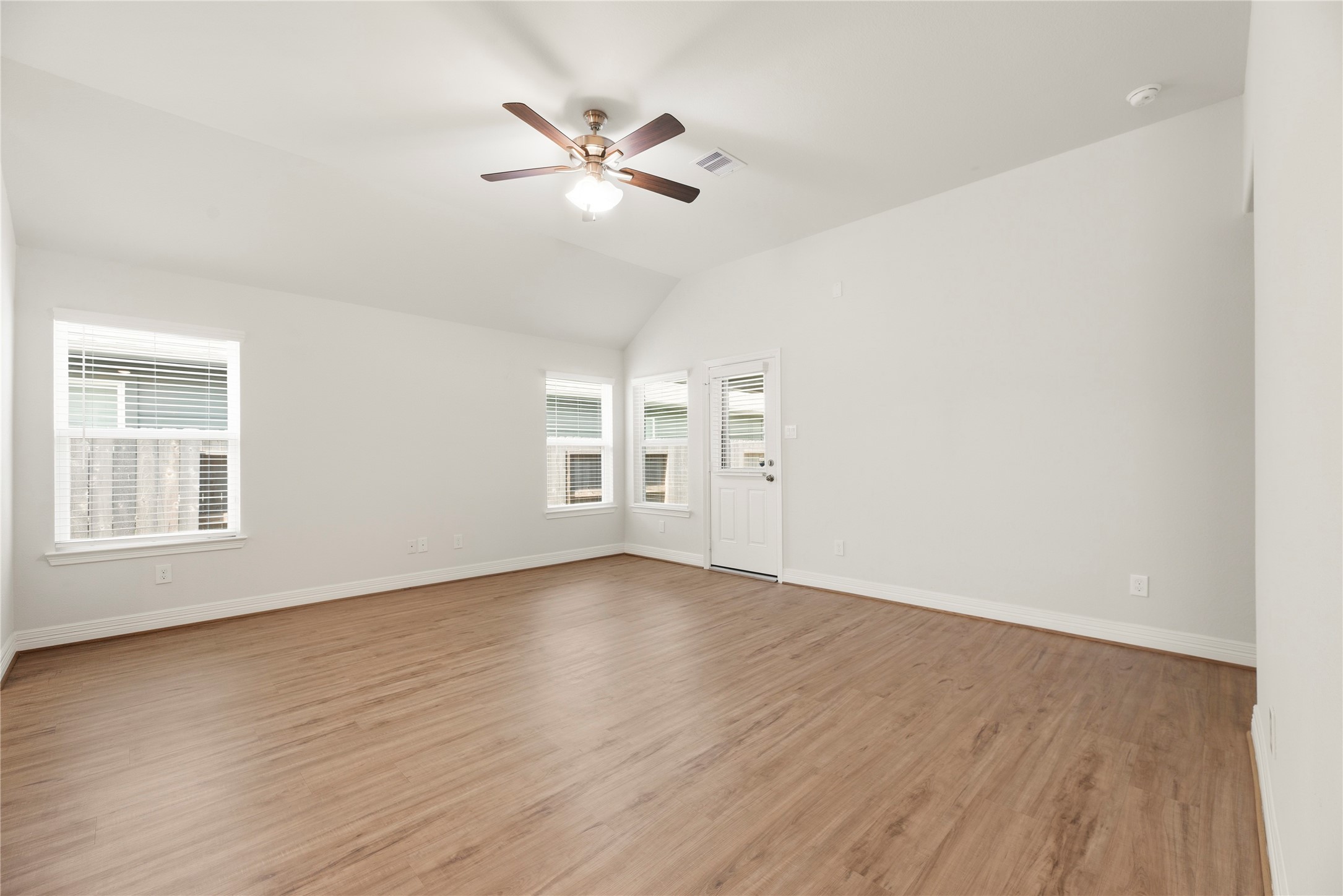 8415 Red Shiner Way Property Photo 10