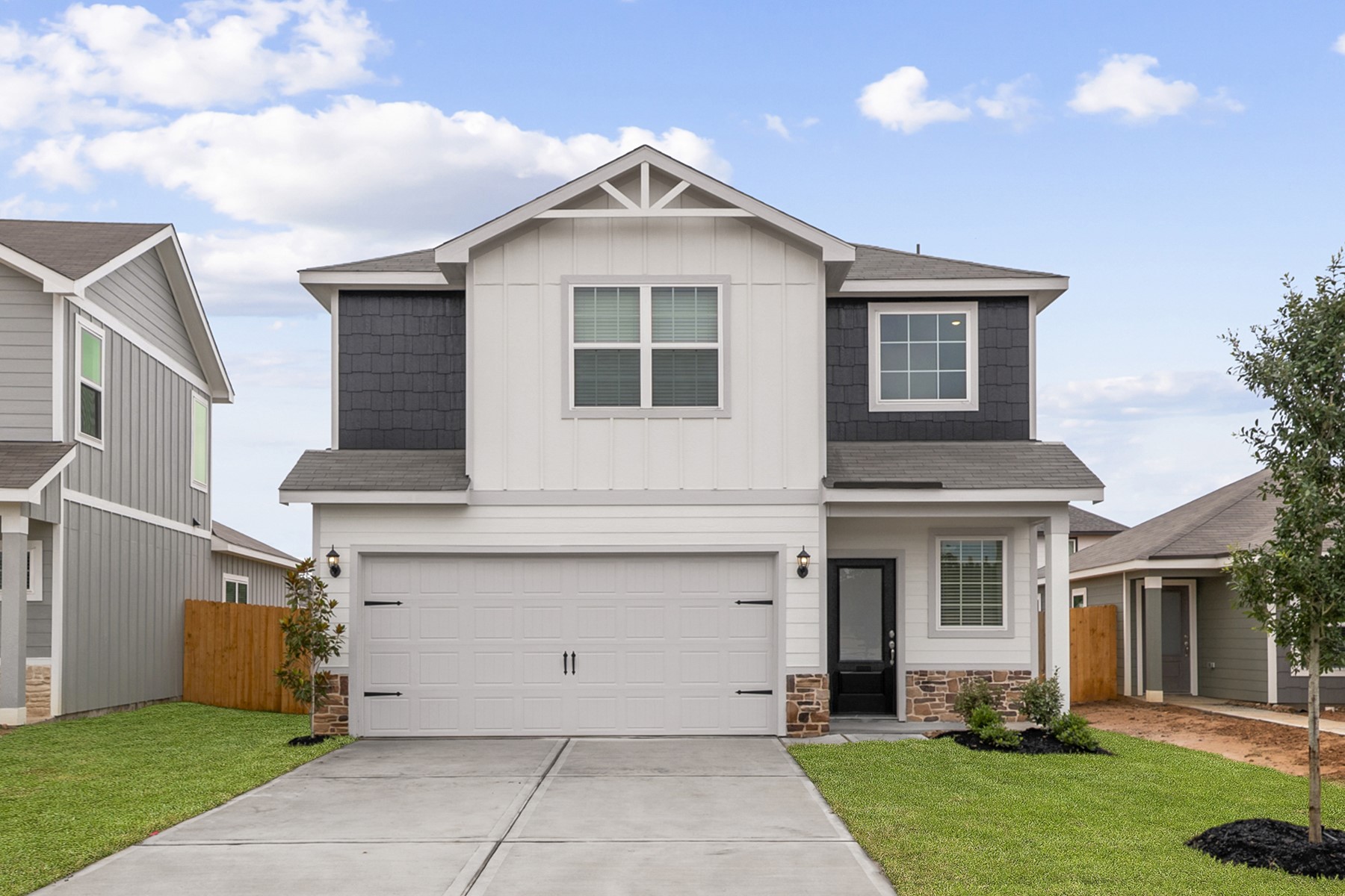 23118 Glory Orchid Drive Property Photo 1