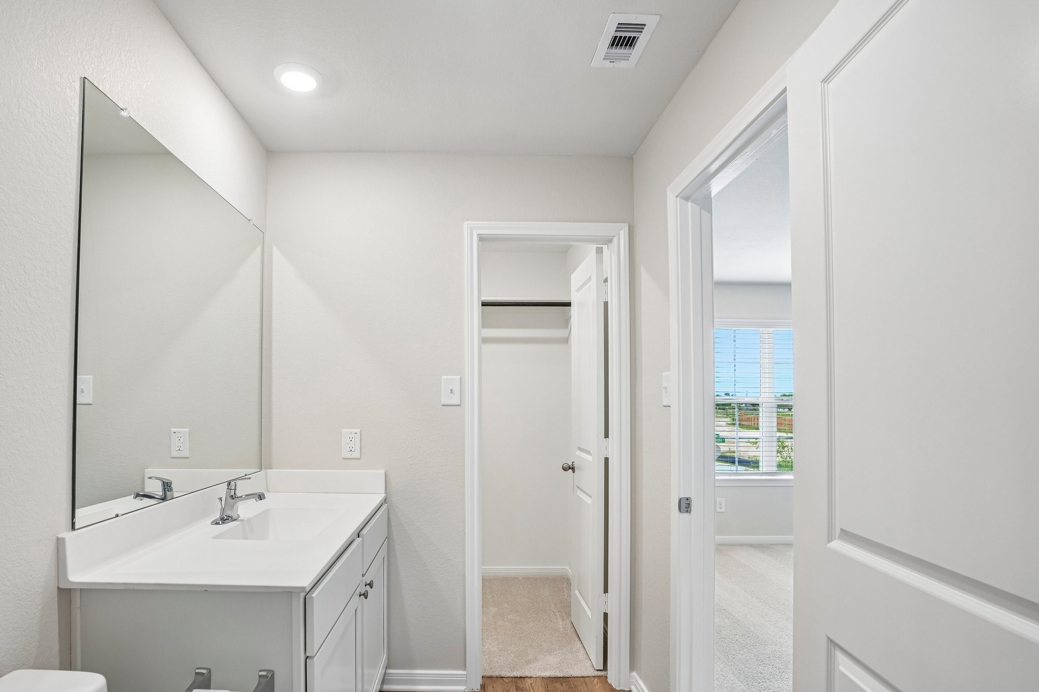 23118 Glory Orchid Drive Property Photo 13