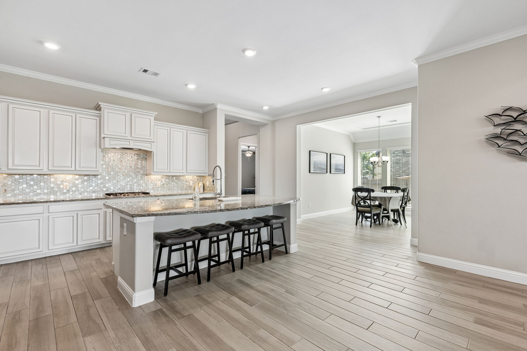 7515 Windsong Bend Road Property Photo 16