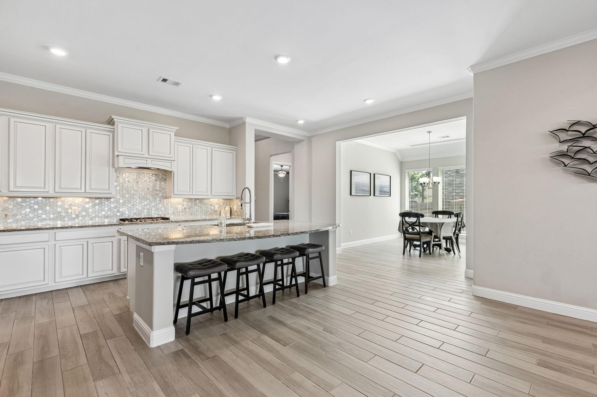 7515 Windsong Bend Road Property Photo 16