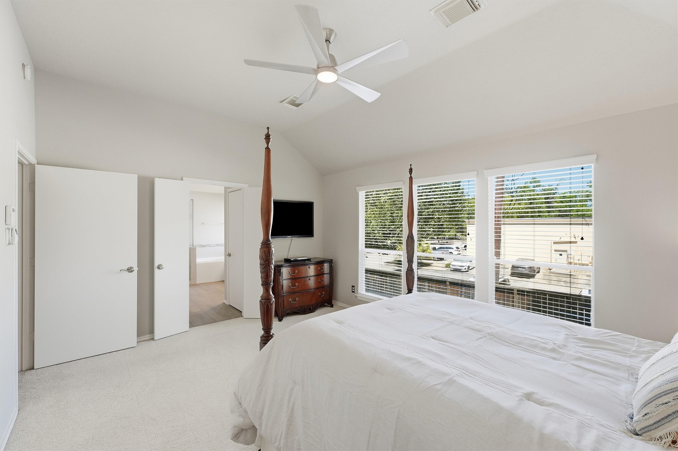 2426 Mills Creek Drive Property Photo 21