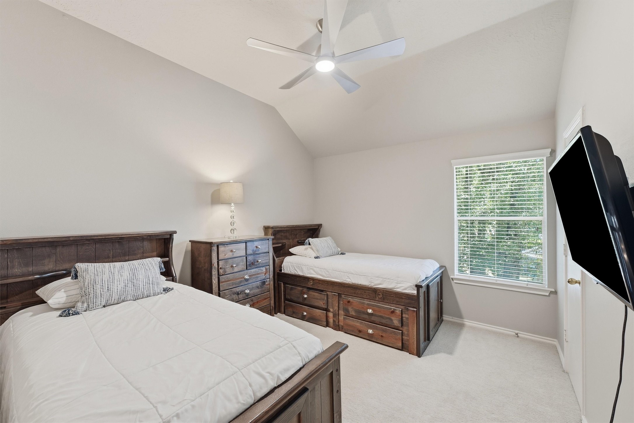 2426 Mills Creek Drive Property Photo 26