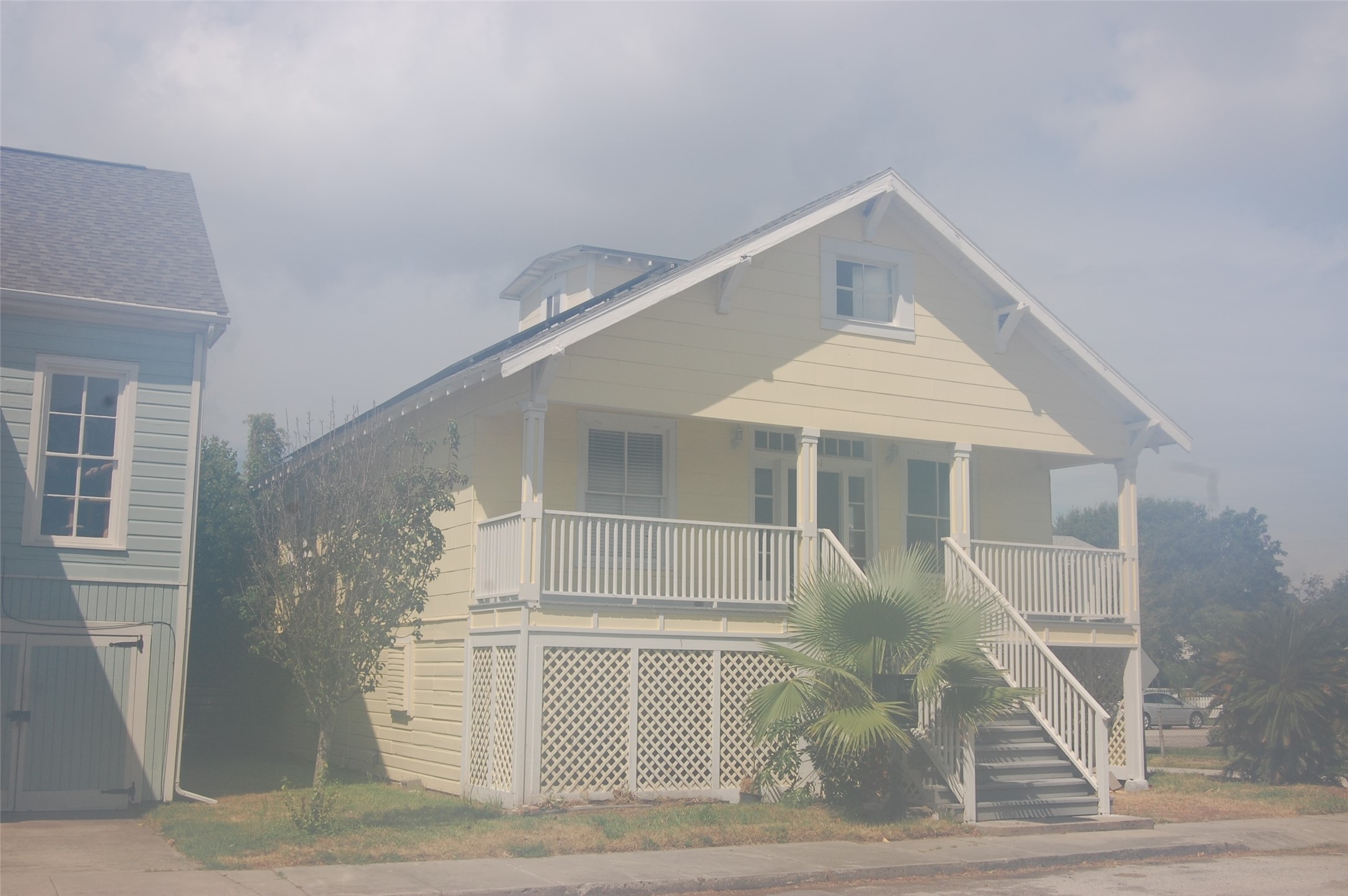 2401 38th Street Property Photo 2