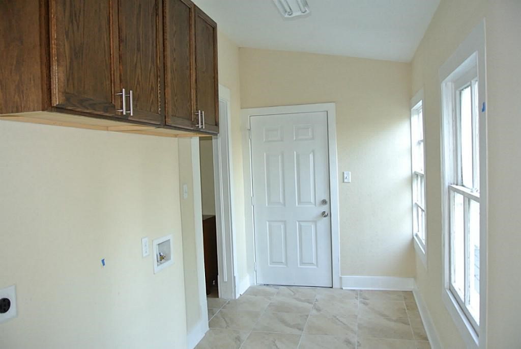 2401 38th Street Property Photo 9