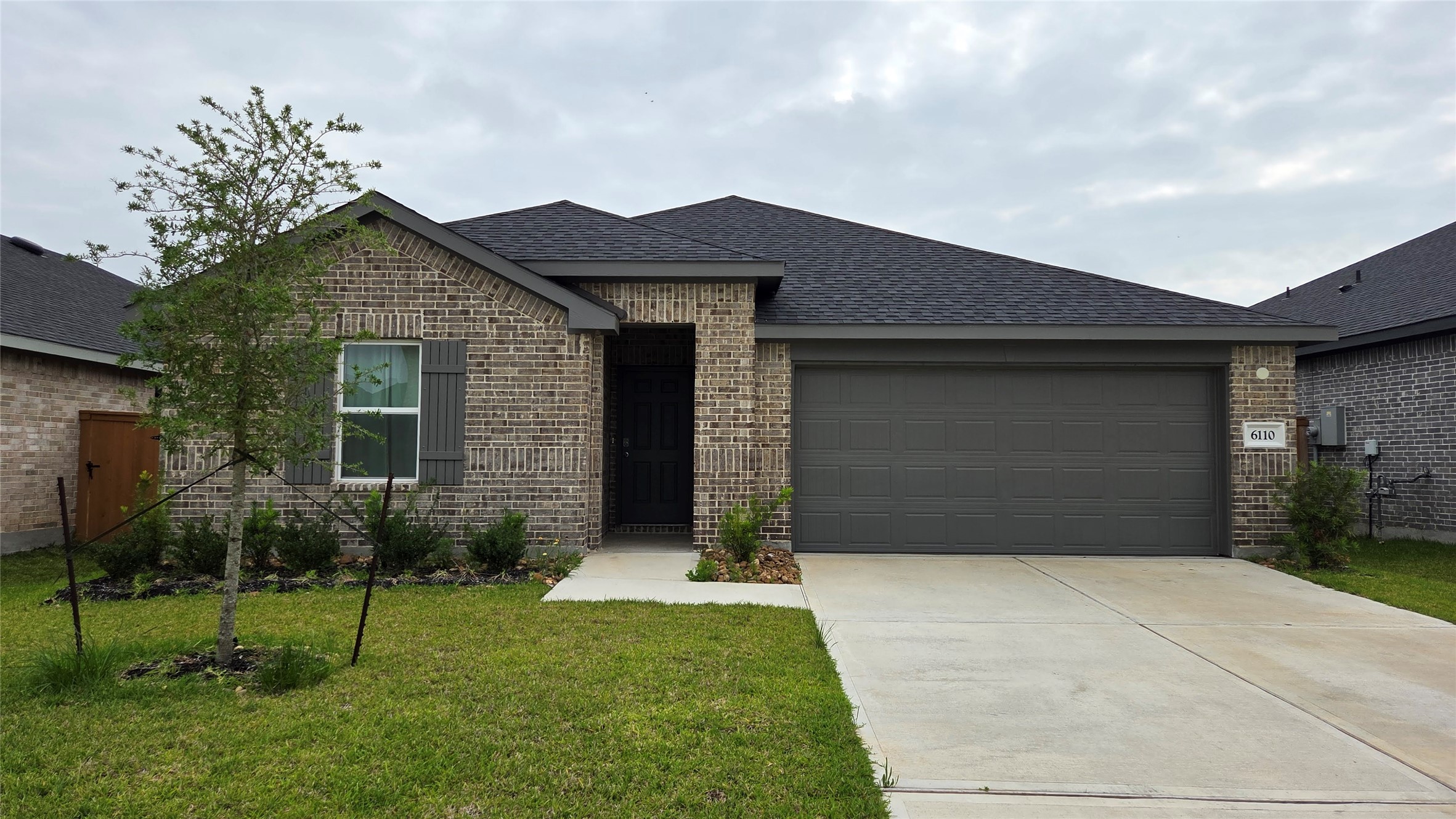 6110 Ginevra Summers Drive Property Photo 1