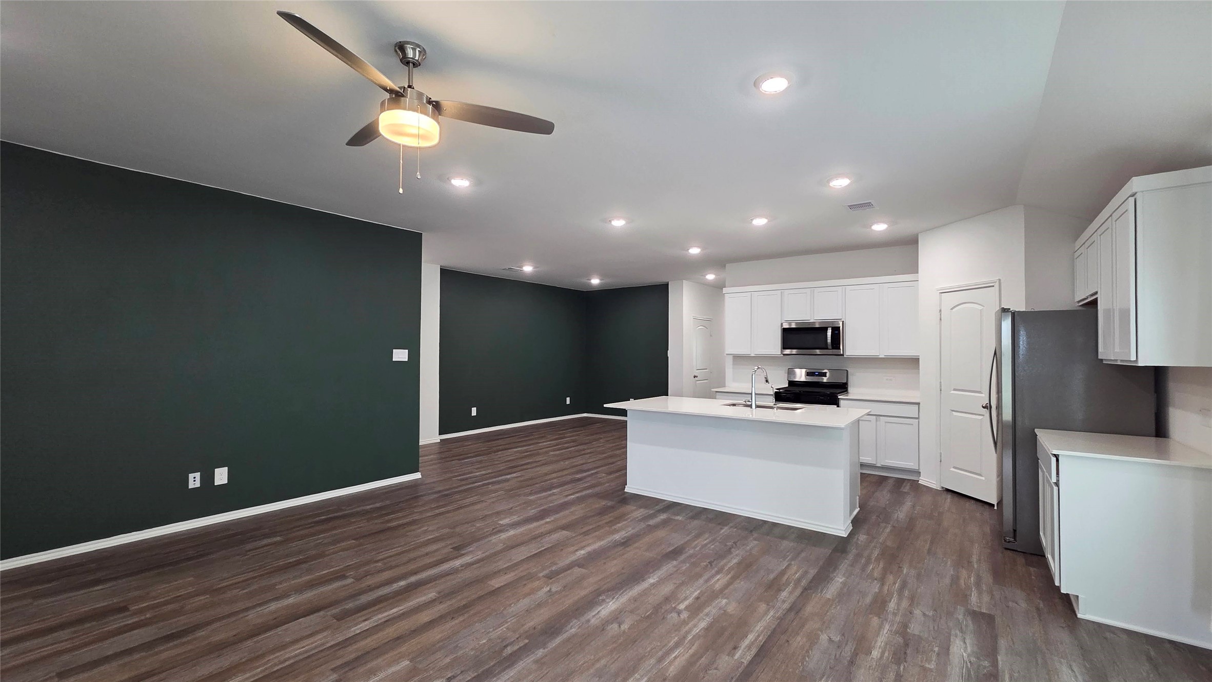 6110 Ginevra Summers Drive Property Photo 4