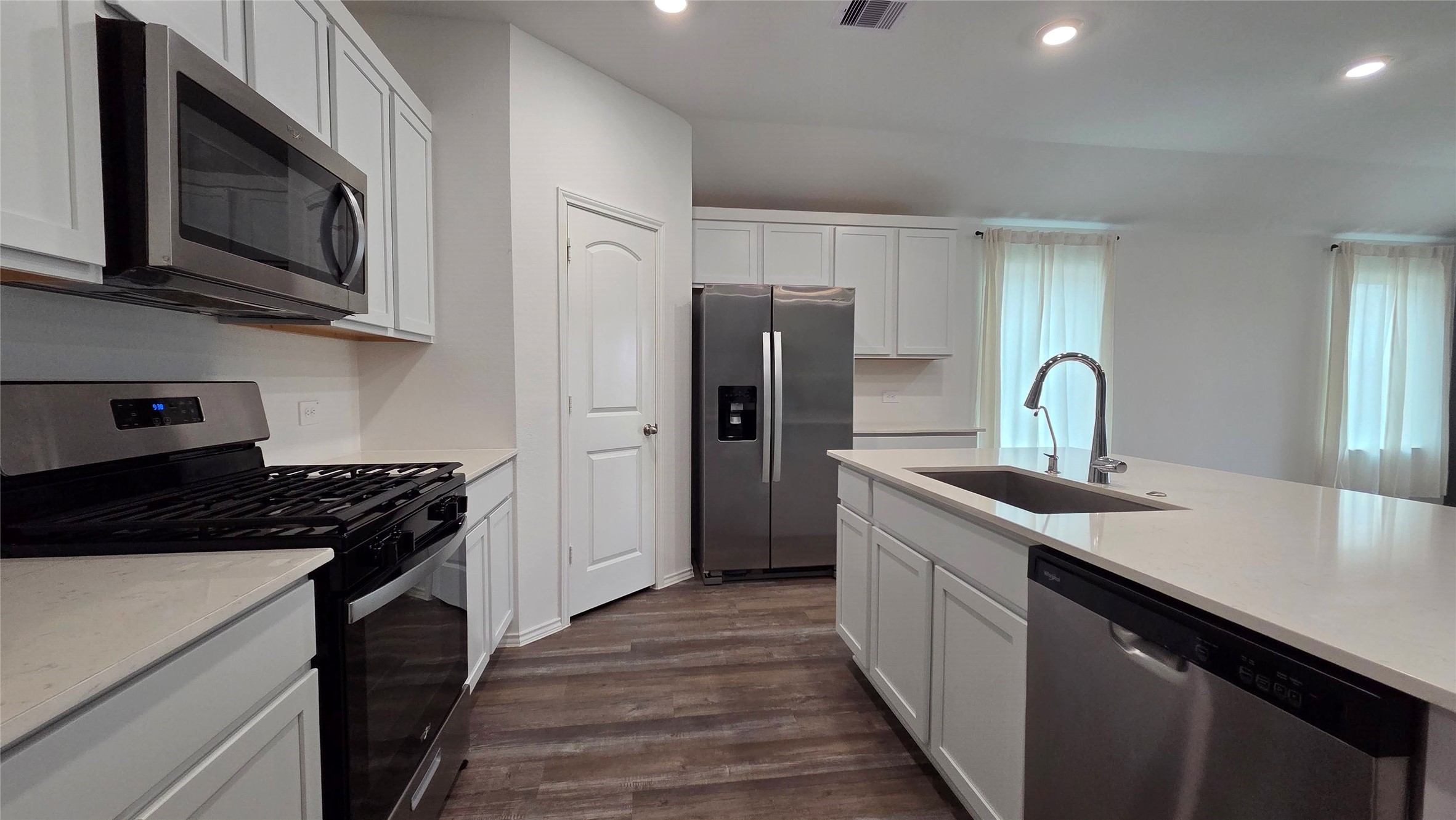 6110 Ginevra Summers Drive Property Photo 13