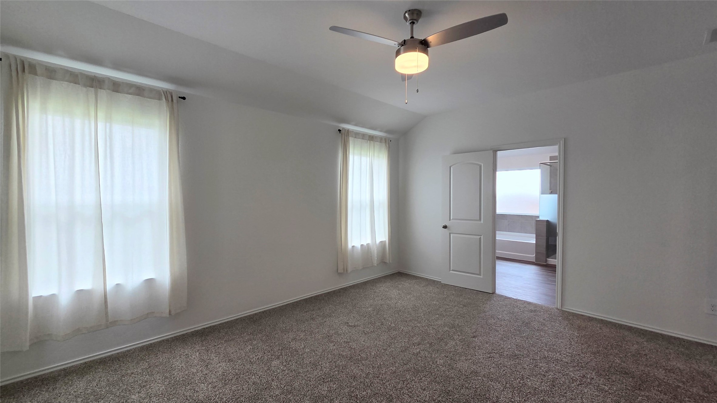 6110 Ginevra Summers Drive Property Photo 15