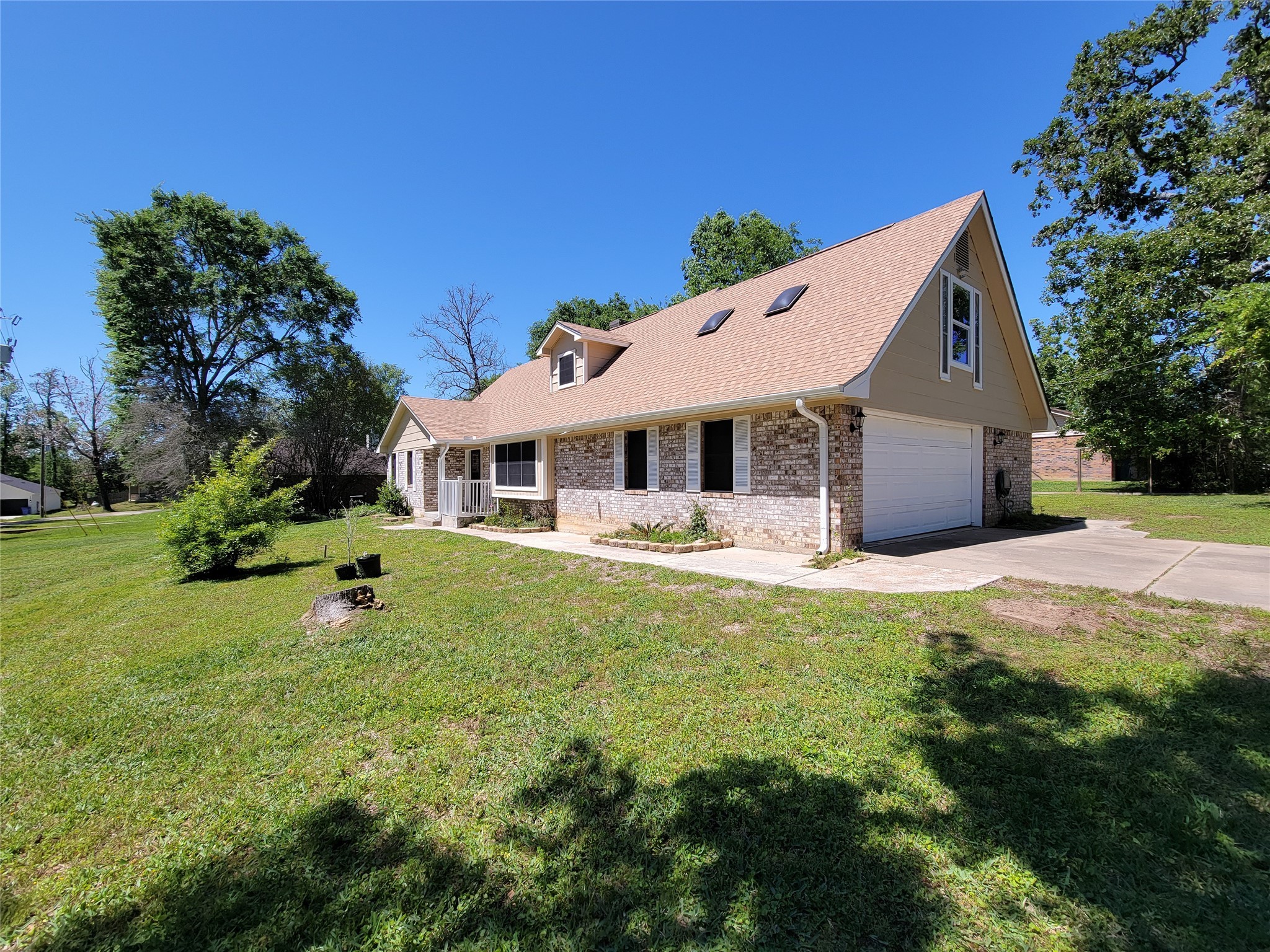 175 Greenwood Drive Property Photo