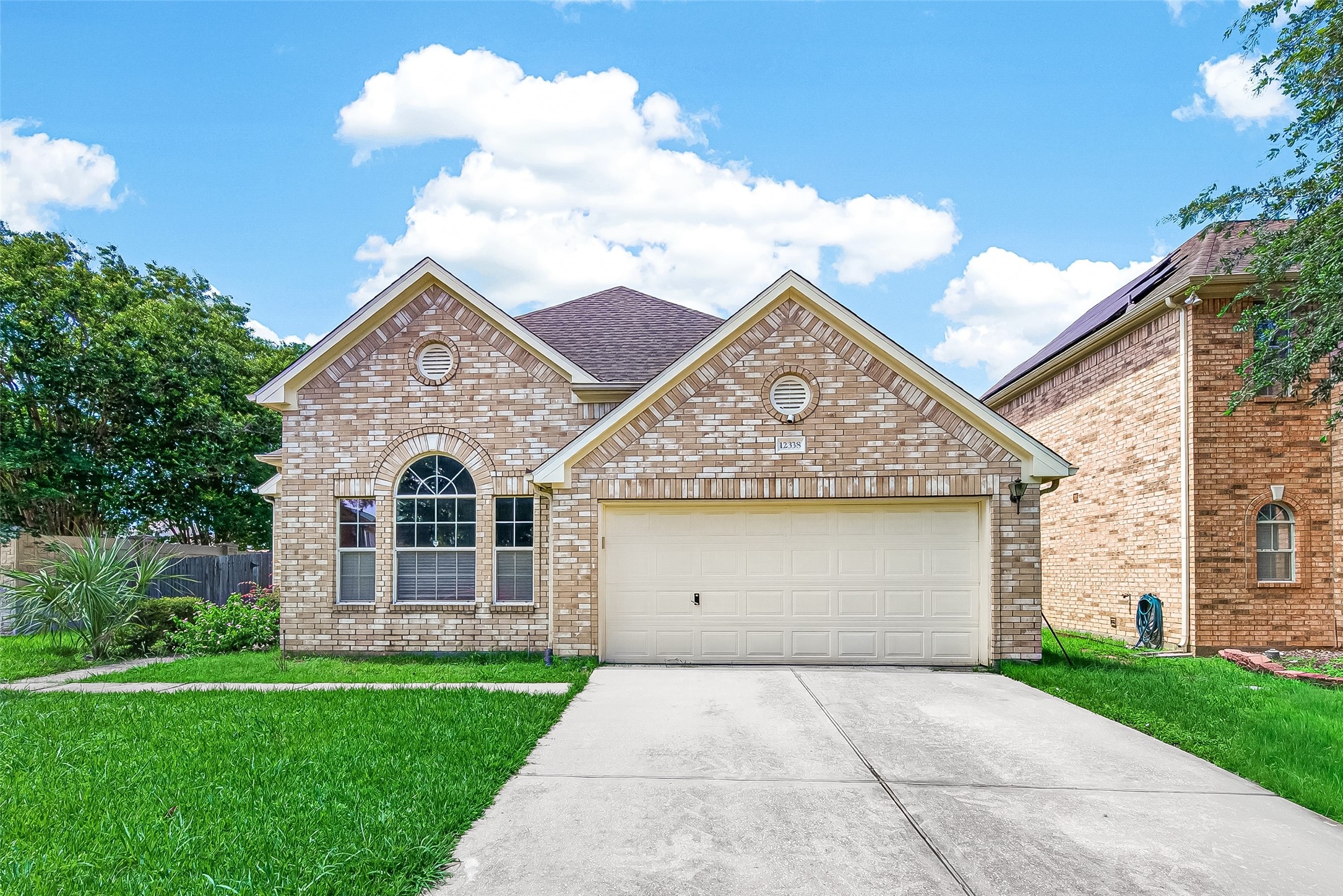 12338 Ashford Hollow Drive Property Photo 1