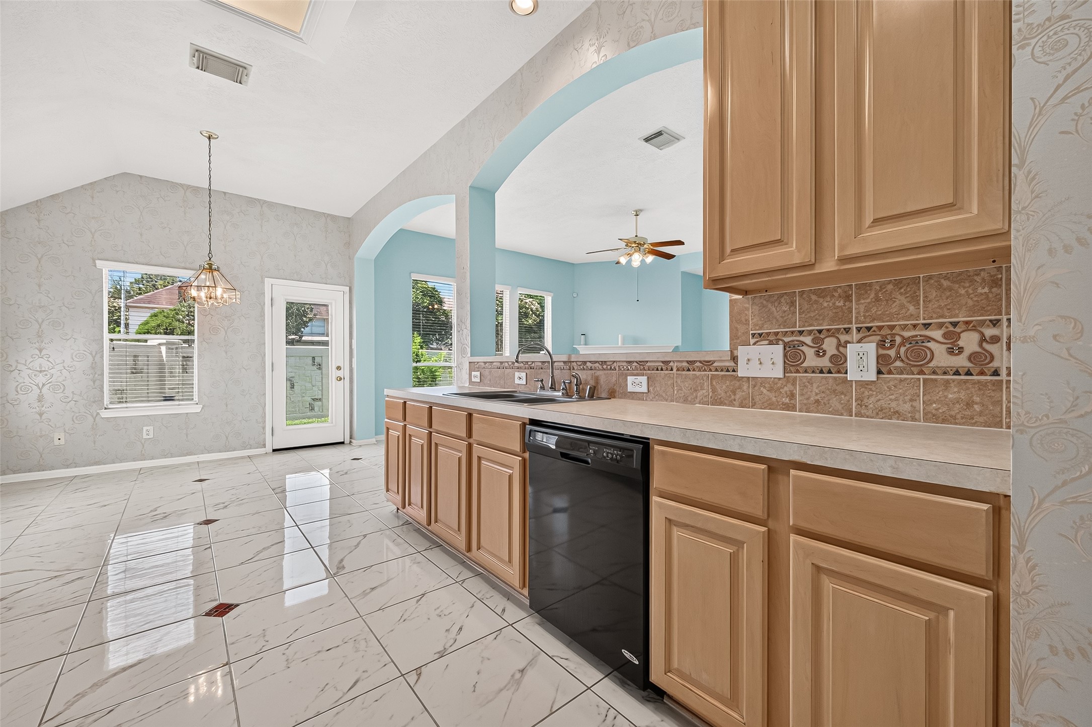 12338 Ashford Hollow Drive Property Photo 18