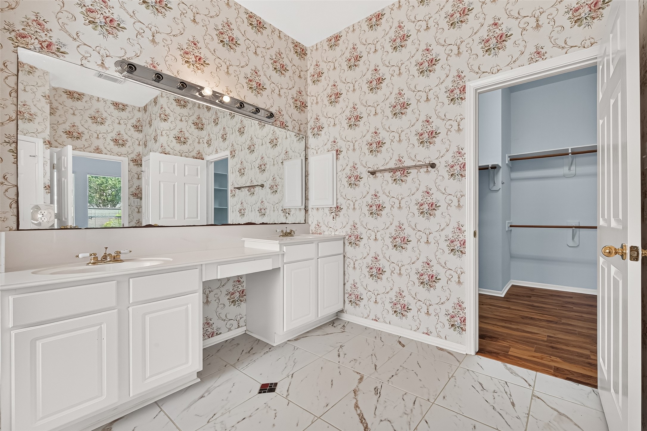 12338 Ashford Hollow Drive Property Photo 33