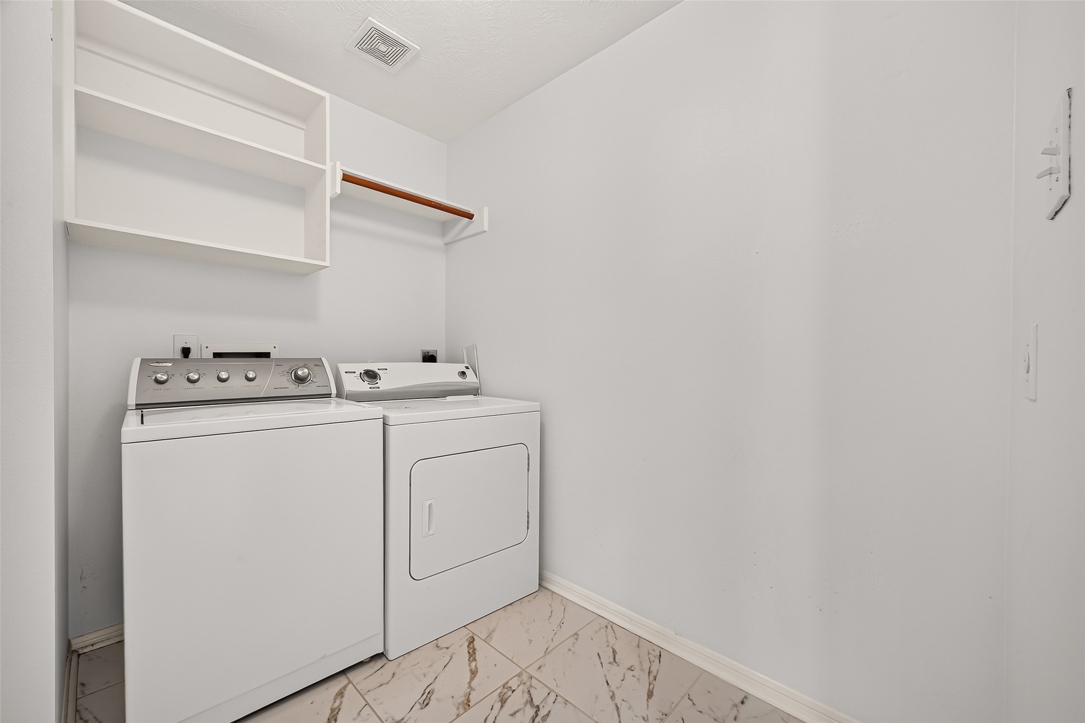 12338 Ashford Hollow Drive Property Photo 37