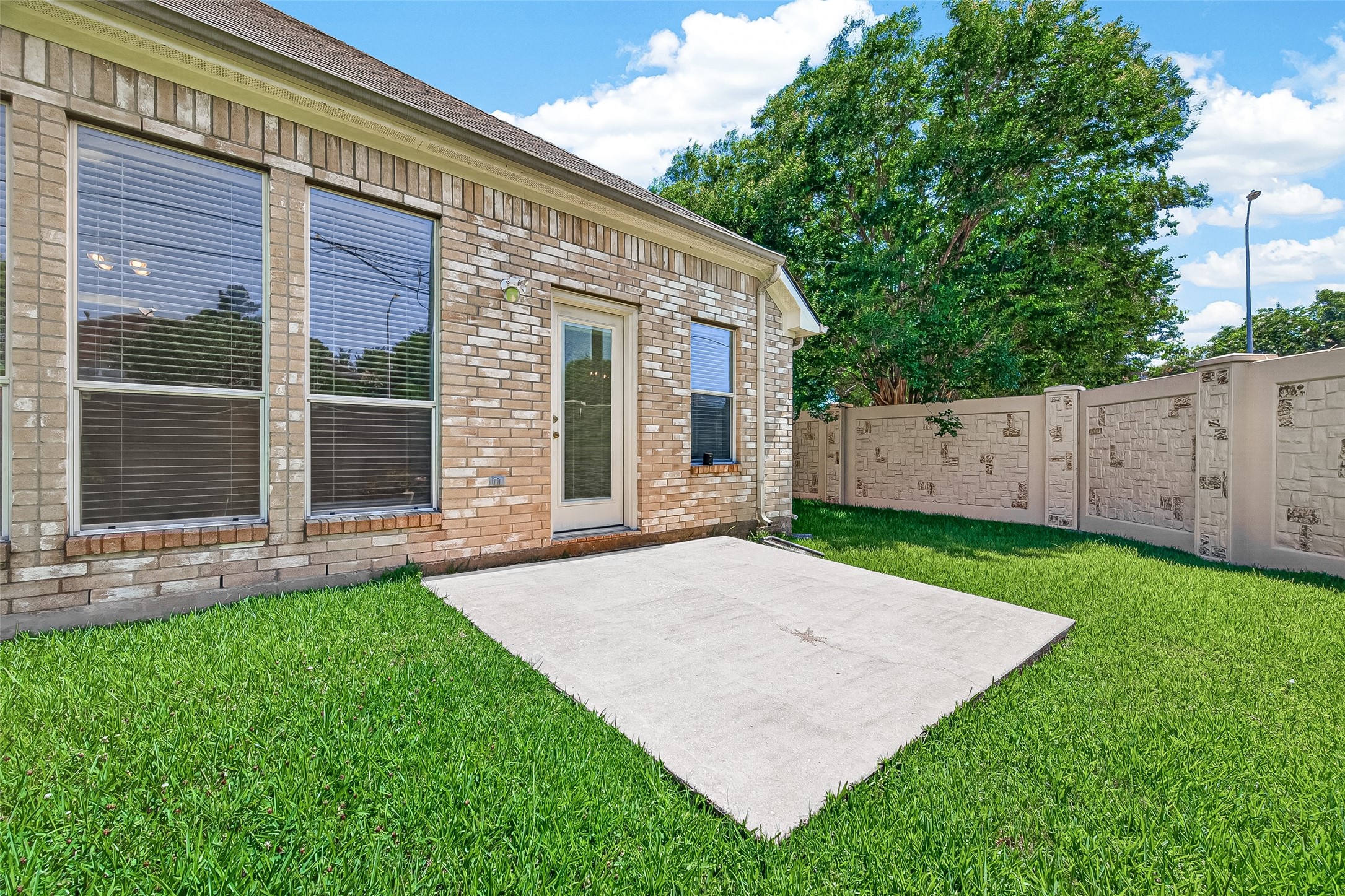 12338 Ashford Hollow Drive Property Photo 48