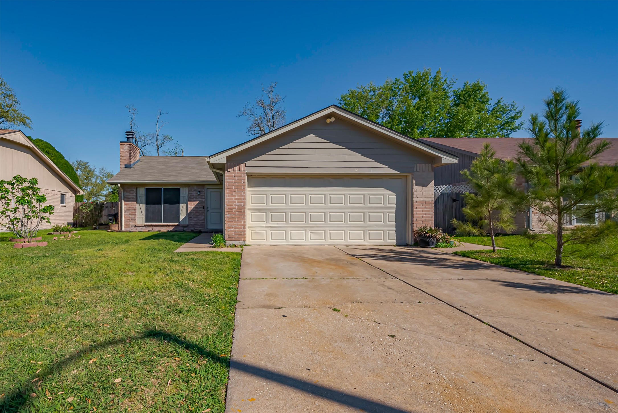 16530 Sinaloa Drive Property Photo
