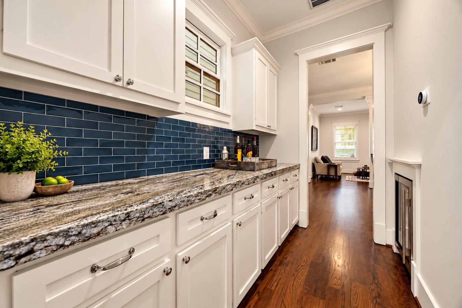 832 Nicholson Street Property Photo 8