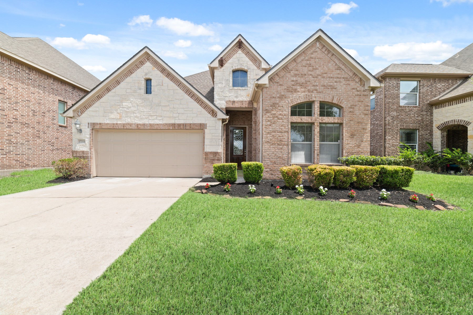 17314 Aldenwilds Lane Property Photo 1