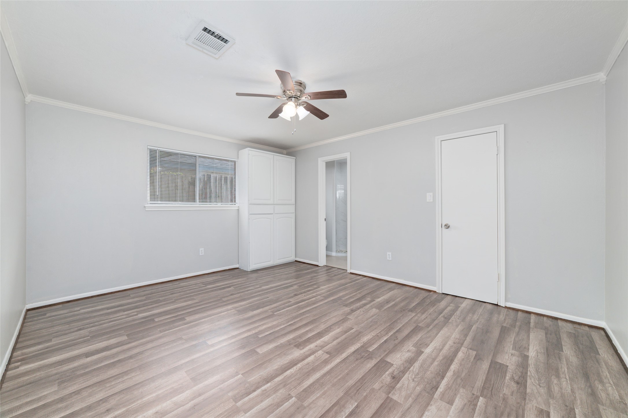 25602 Oakhurst Drive Property Photo 15