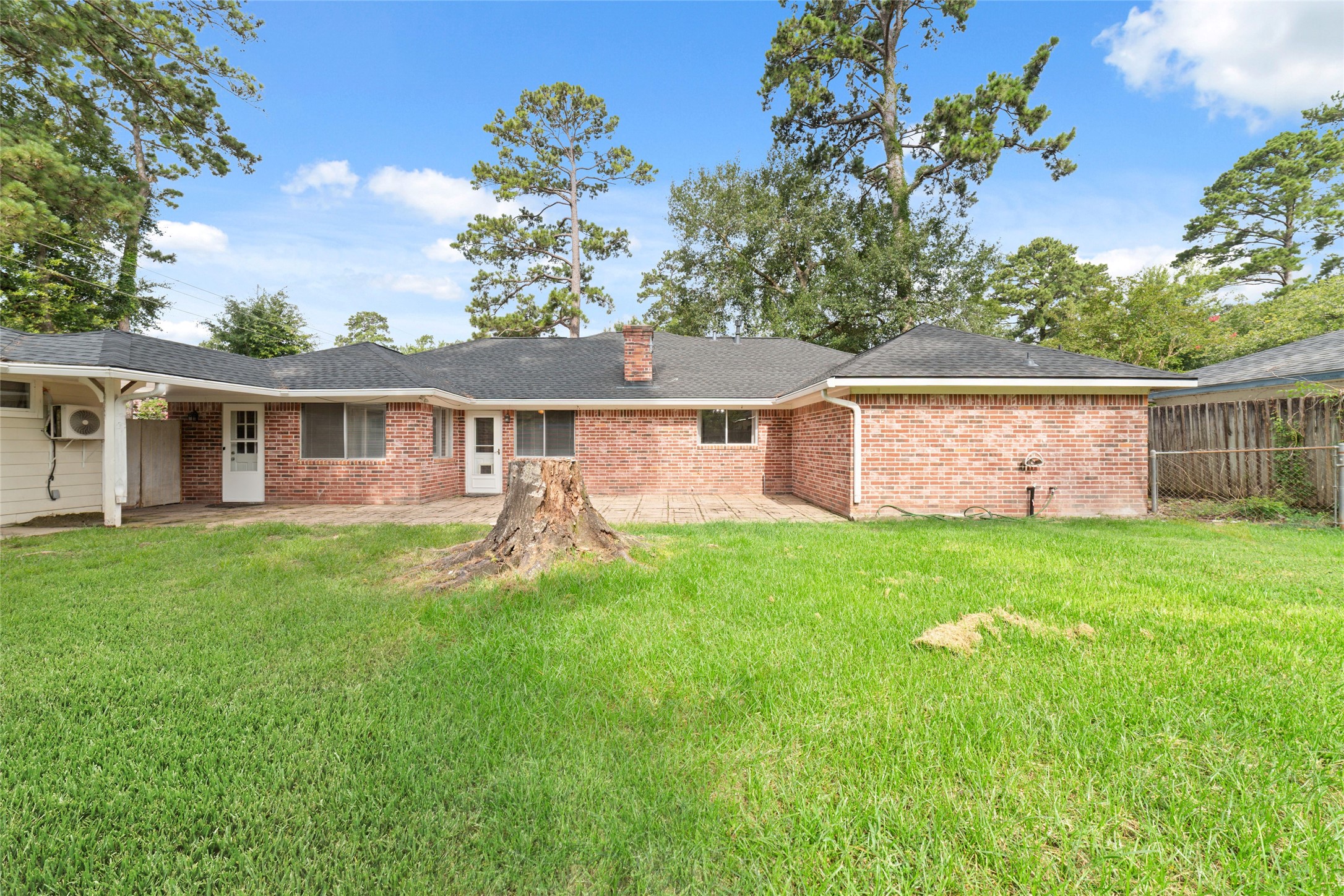 25602 Oakhurst Drive Property Photo 24
