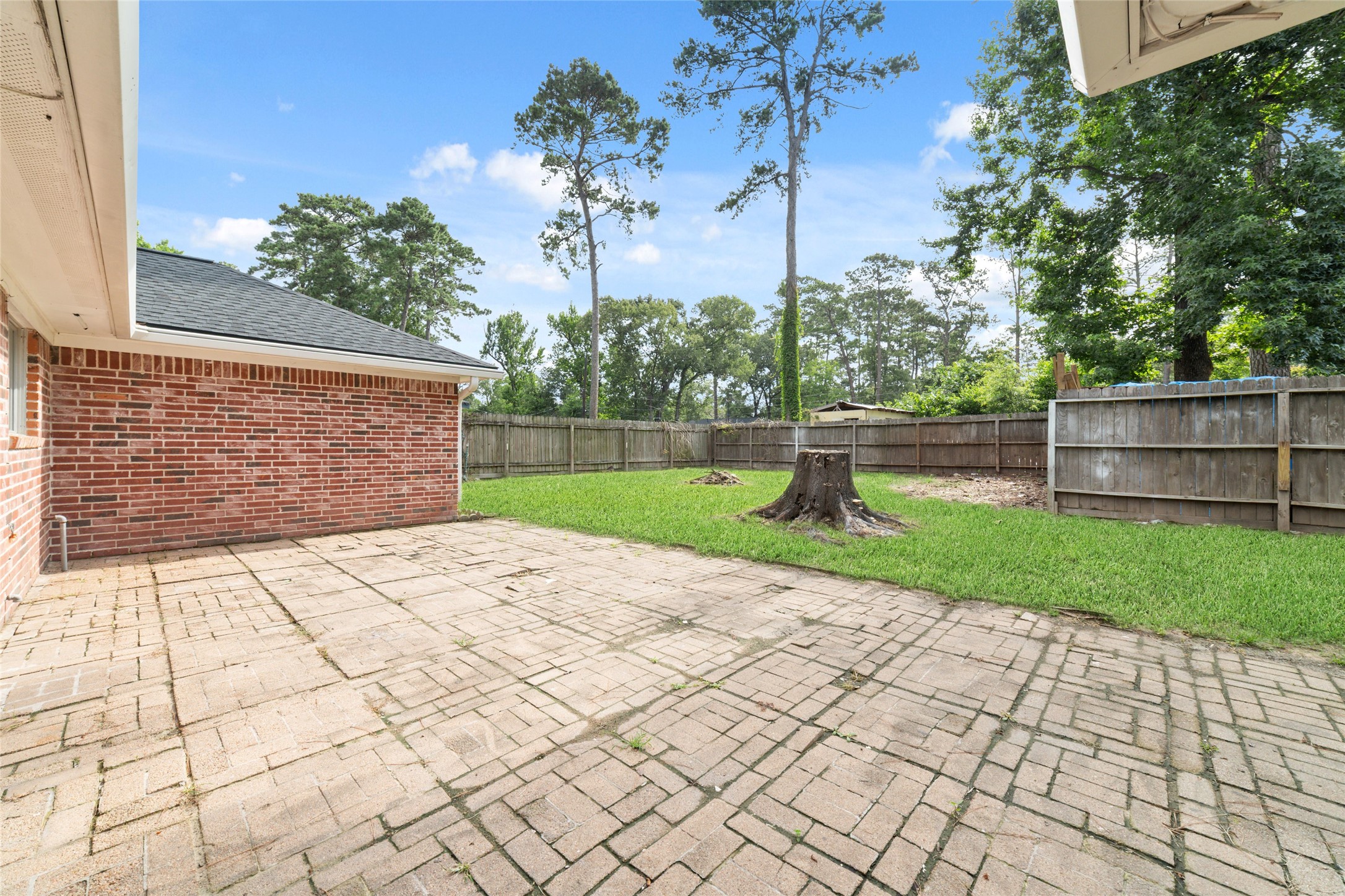 25602 Oakhurst Drive Property Photo 25