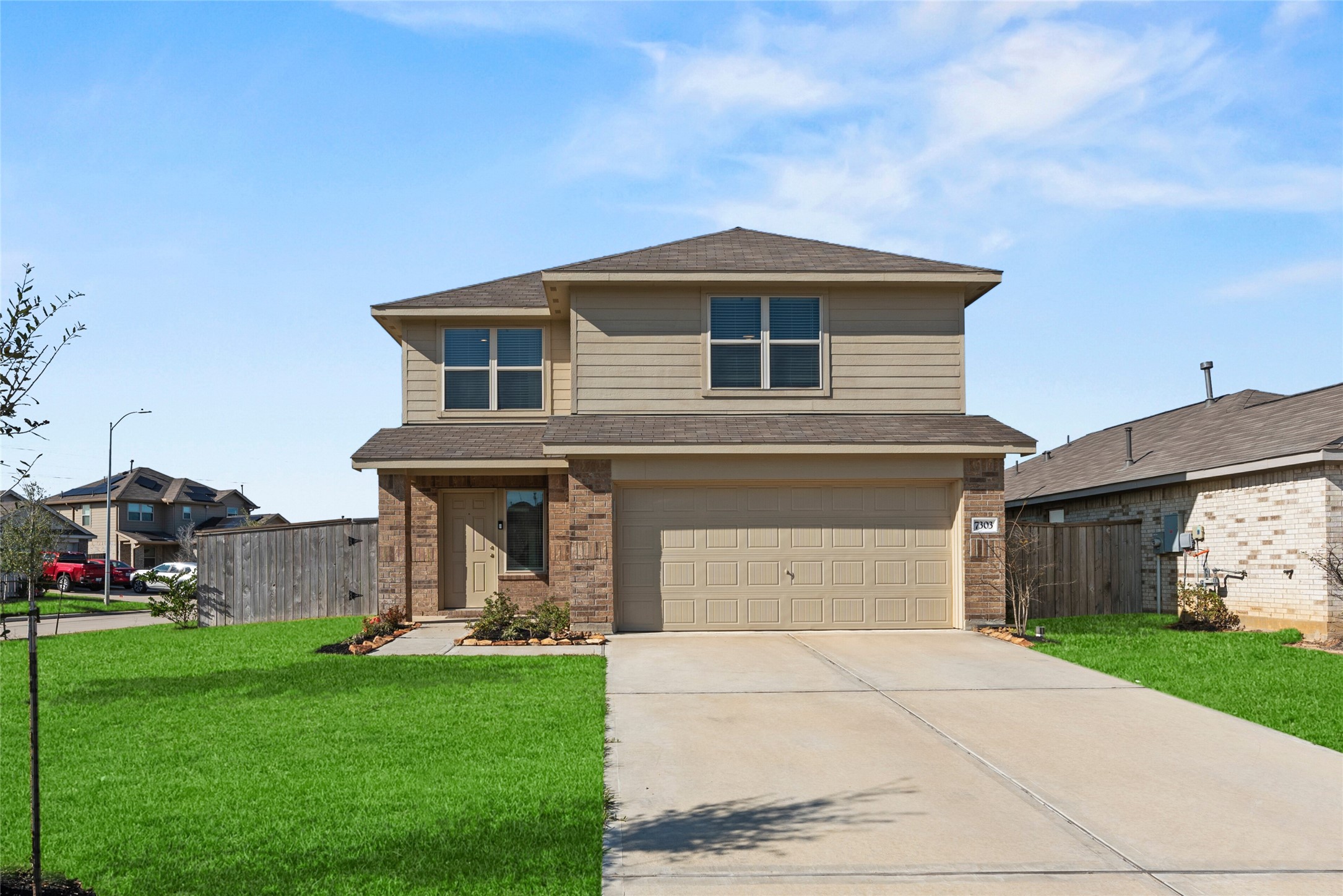 7303 Clover Chase Drive Property Photo 1