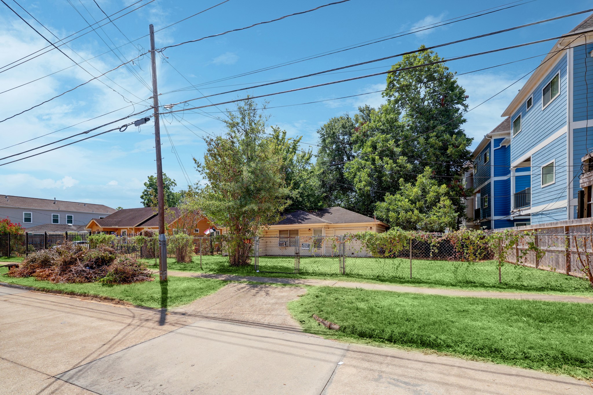 1124 W 23rd Street Property Photo 8