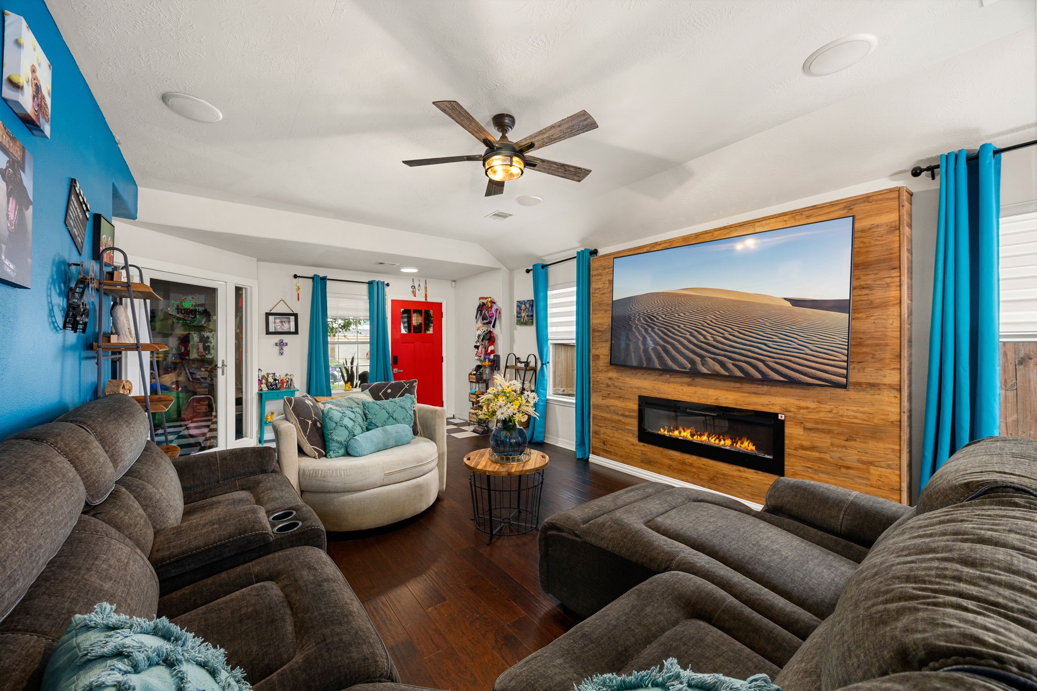 12607 Querida Court Property Photo 4