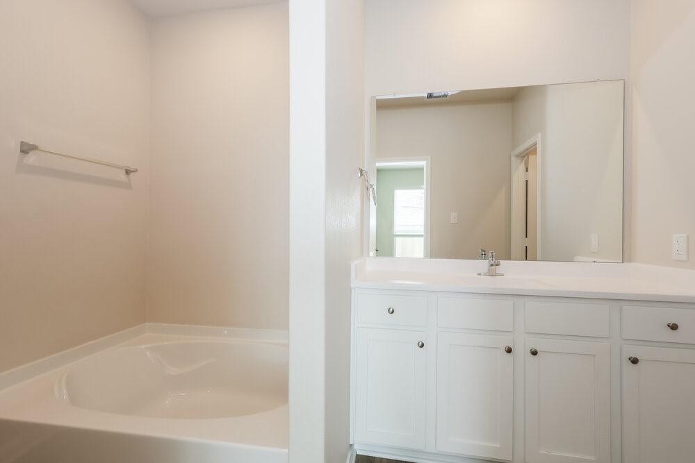 15652 Plum Brook Drive Property Photo 11