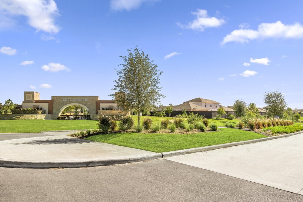 15652 Plum Brook Drive Property Photo 20