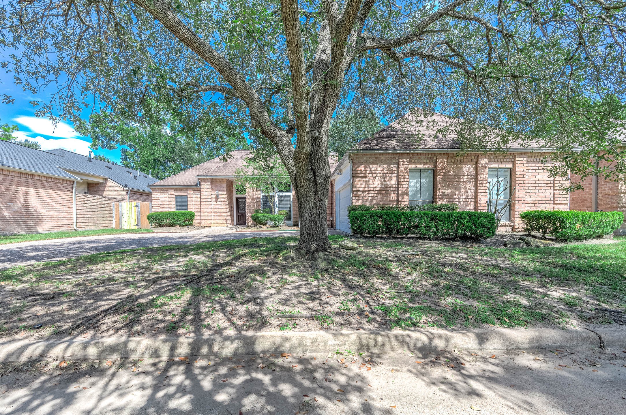 11606 Aspenway Drive Property Photo 3