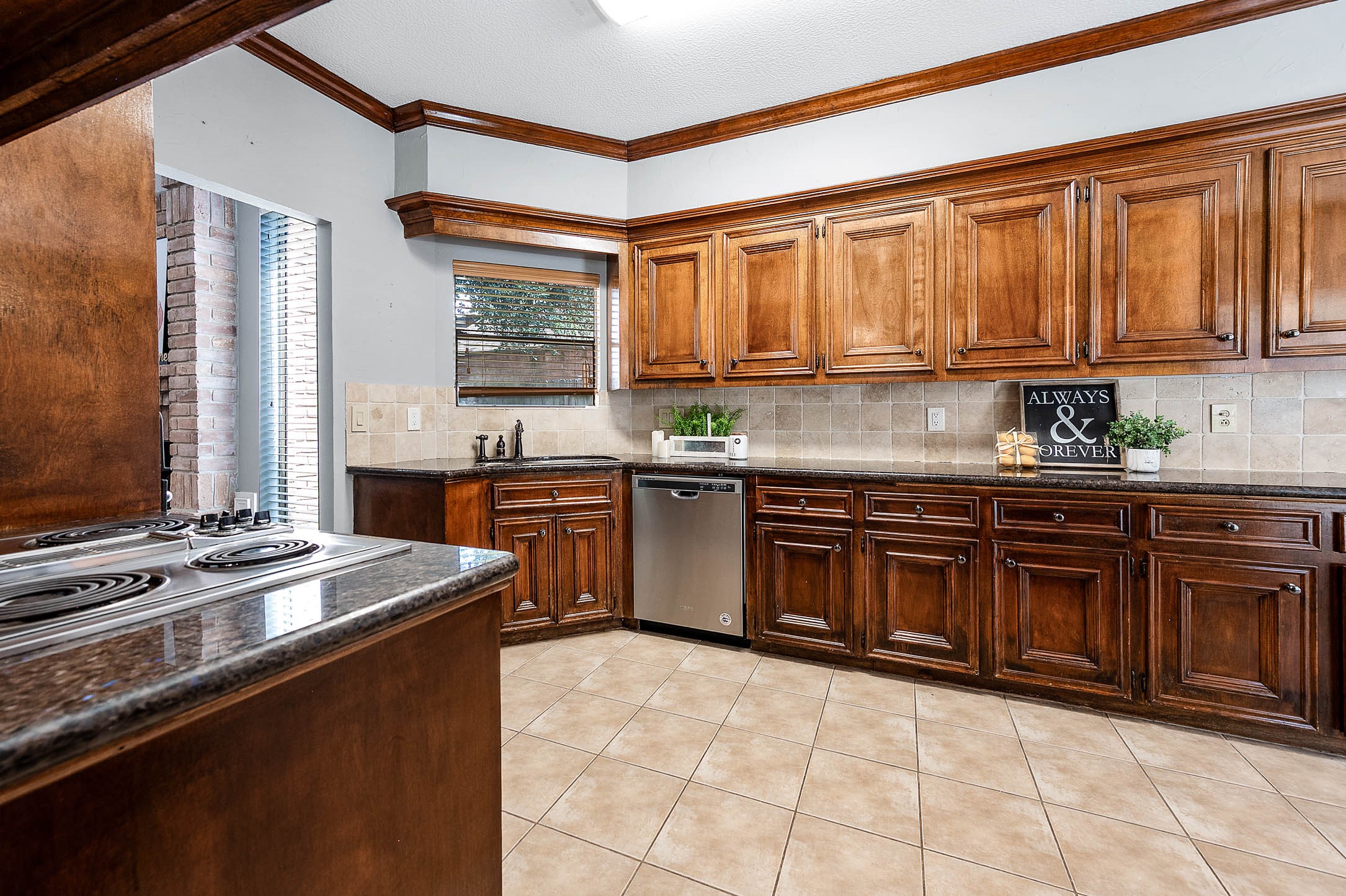 11606 Aspenway Drive Property Photo 15