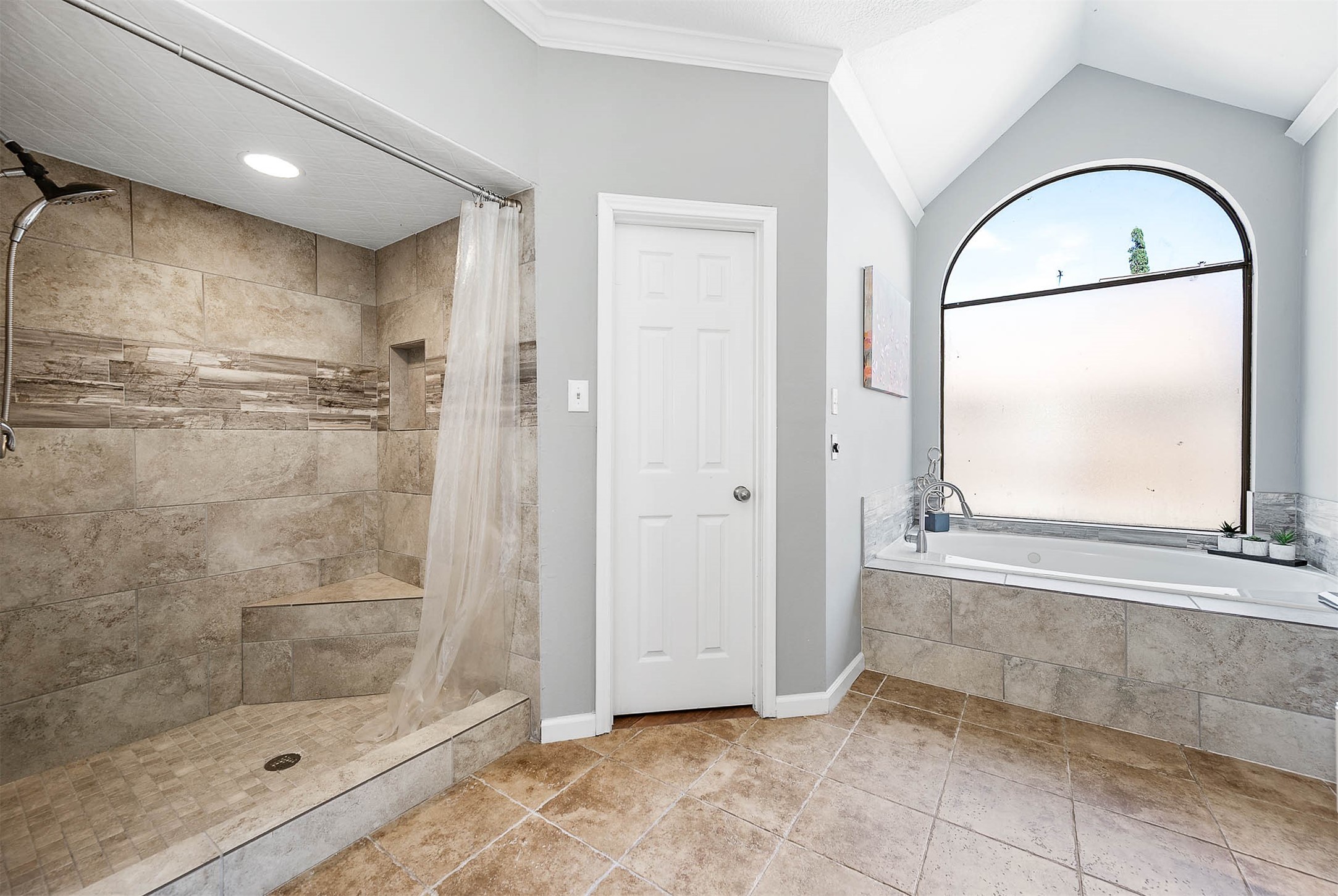 11606 Aspenway Drive Property Photo 28