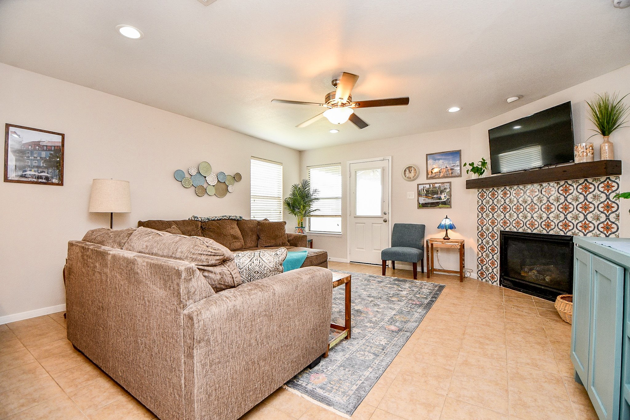 2810 Roaring Oaks Lane Property Photo 8