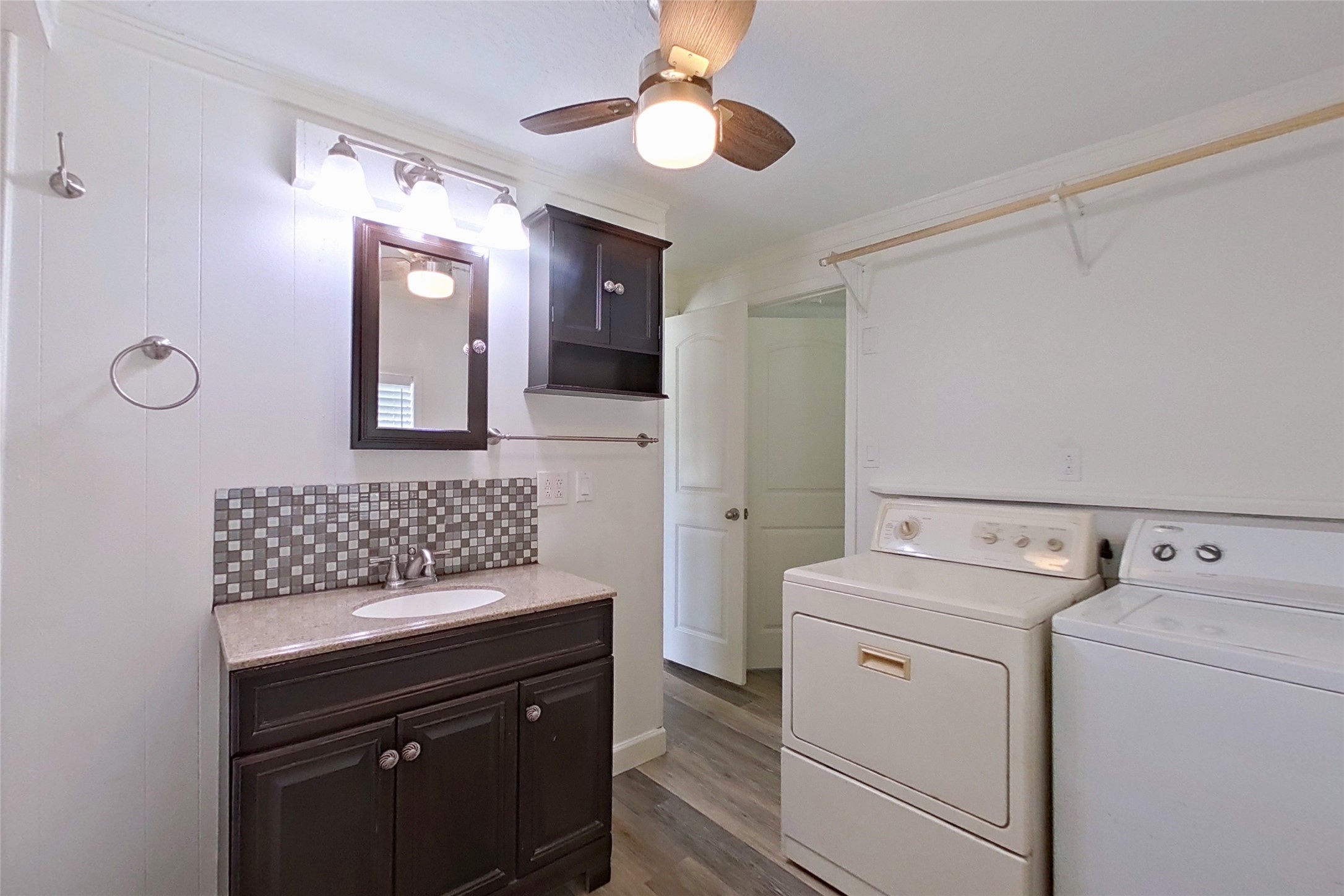 706 S Blackwell Street Property Photo 19
