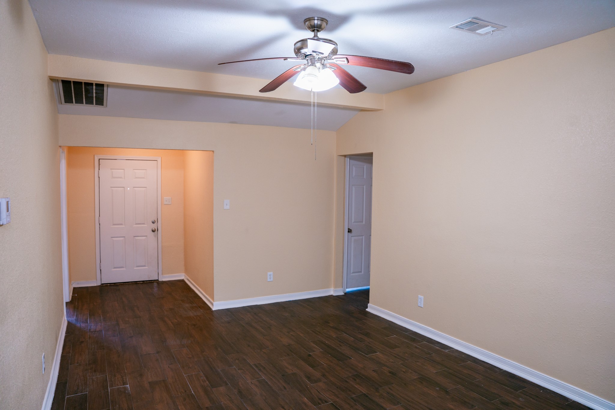 3108 Rey Avenue Property Photo 3